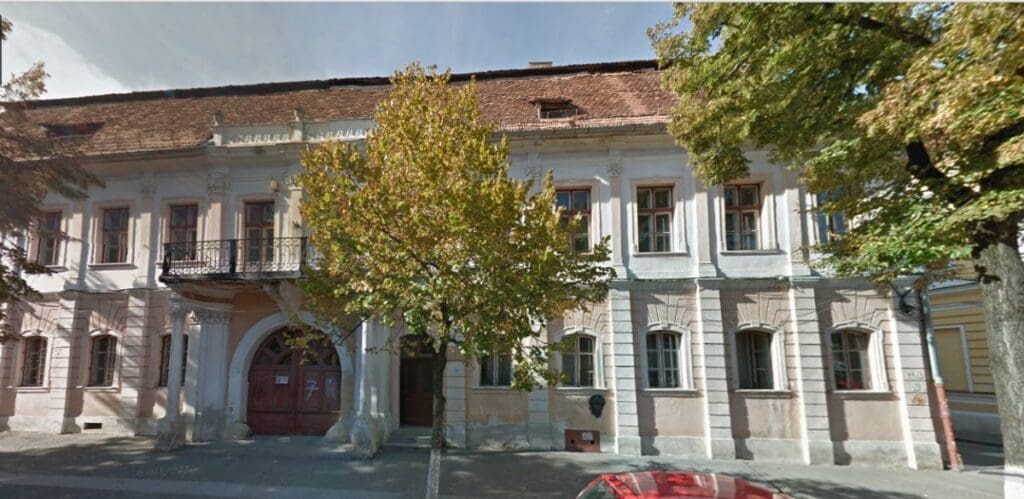 cladire strada kogalniceanu cluj