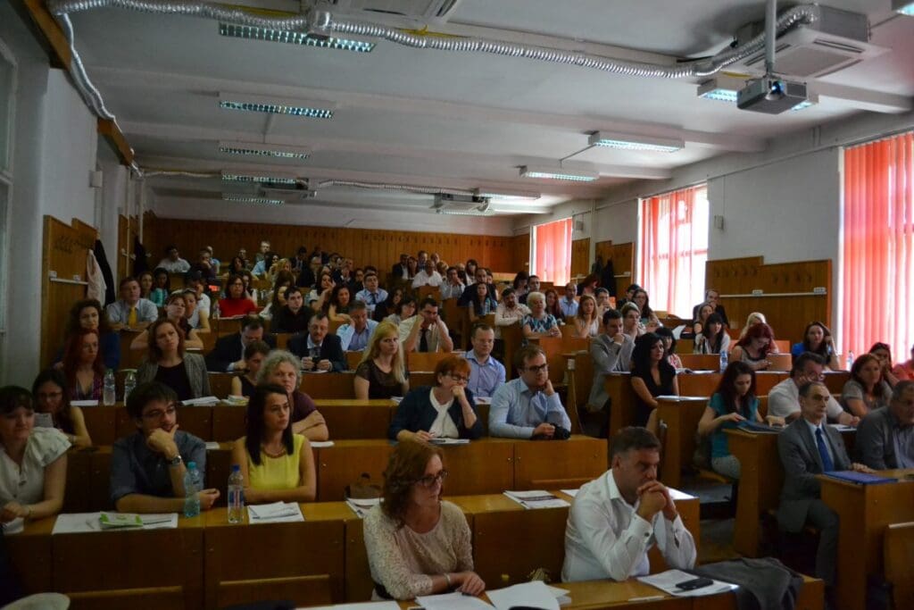 auditoriu la conferinta drept comercial ubb 2015 (4)