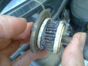 piesa motor stricata