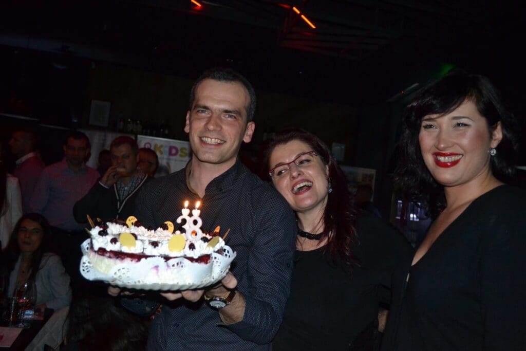 networking wine party (5)