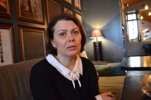 aurelia cristea in cafenea (6)