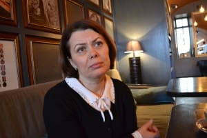 aurelia cristea in cafenea (7)