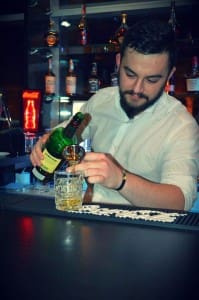 maxim wiskey bar (2)
