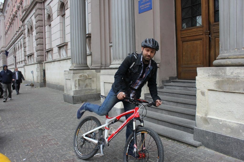 lucian marian cu bicicleta (2)