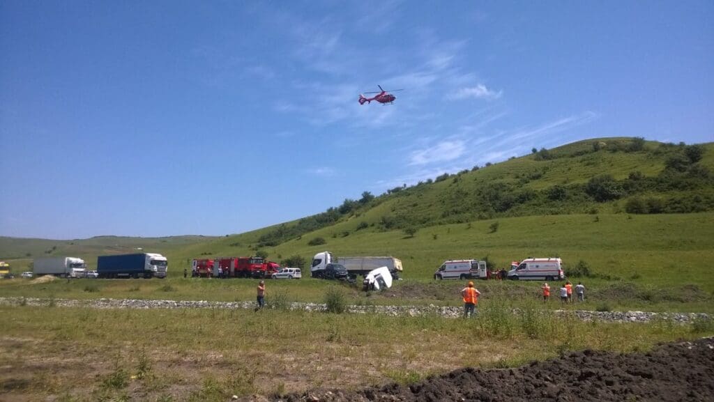 accident stejeris elicopter smurd (3)