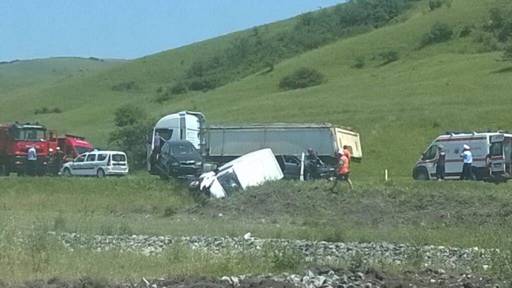 accident stejeris elicopter smurd (4)