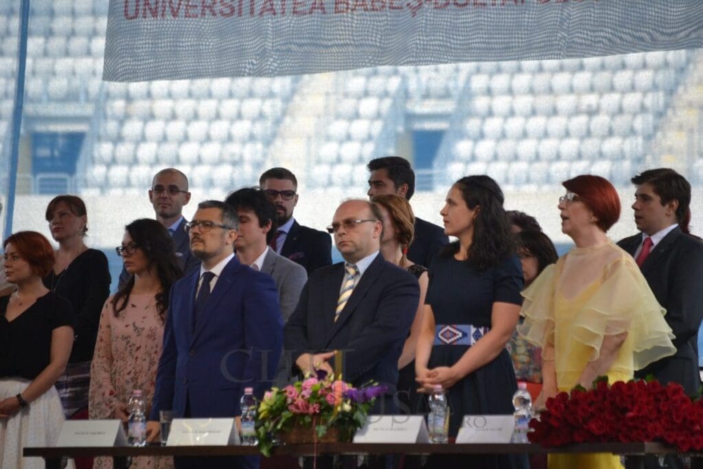 profesori drept canta gaudeamus