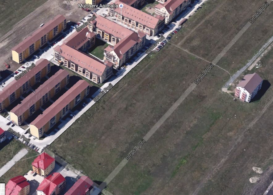 Strada Porii e in spatele ansamblului Multiserv, unde vine mirosul de la Amareto