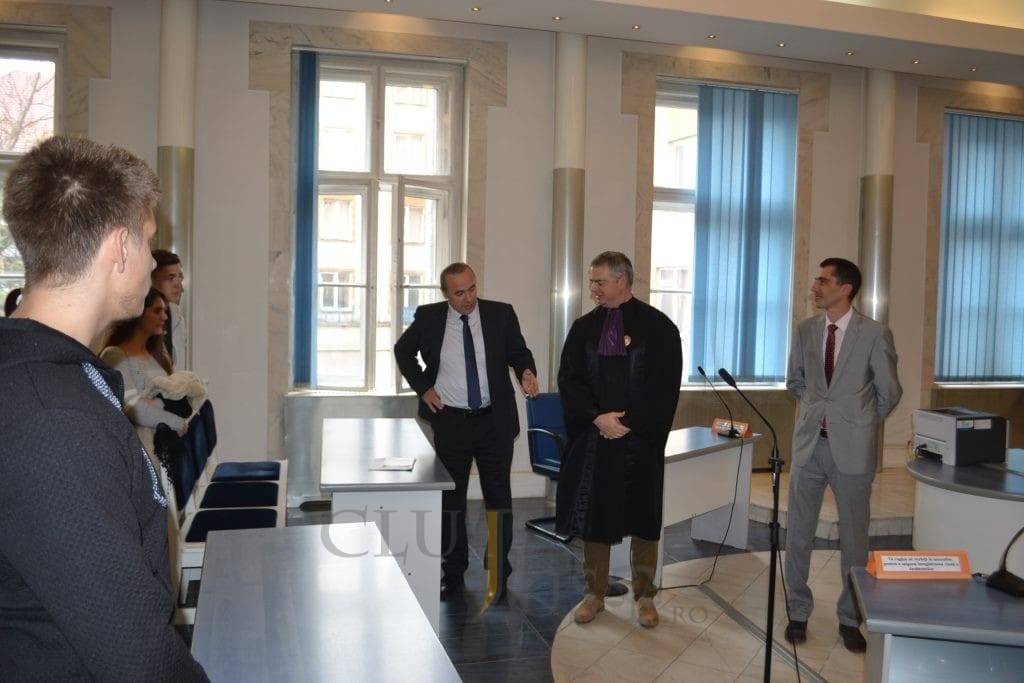 vizita-liceeni-la-curtea-de-apel-cluj-2016-7