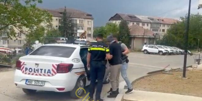 Tânăr arestat după ce a atacat un pastor în propria casă în Zalău